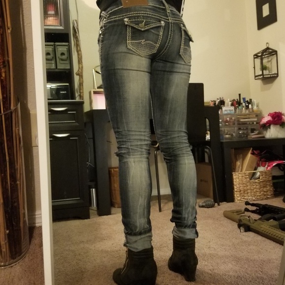 Almost Famous Jeans - Picture 3 of 4